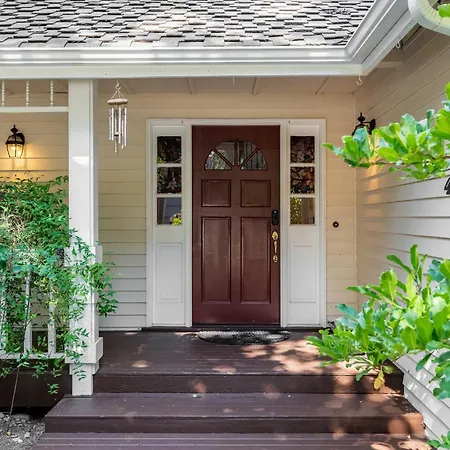 Spacious 3Br Redmond Home With Fireplace & Bbq